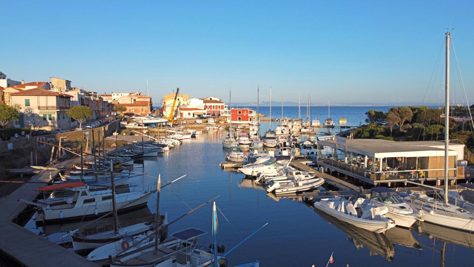 La Marina - Rooms In Stintino Eksteriør bilde